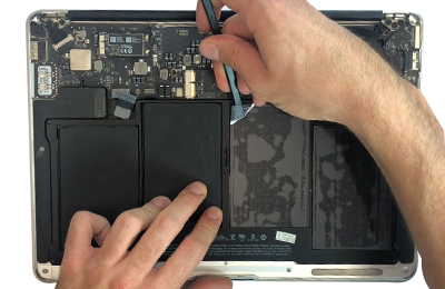 Changer la batterie d'un MacBook Air 13' 