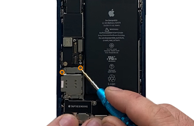 Remplacement du lecteur de carte SIM de l'iPhone 11 - Tutoriel de  réparation iFixit